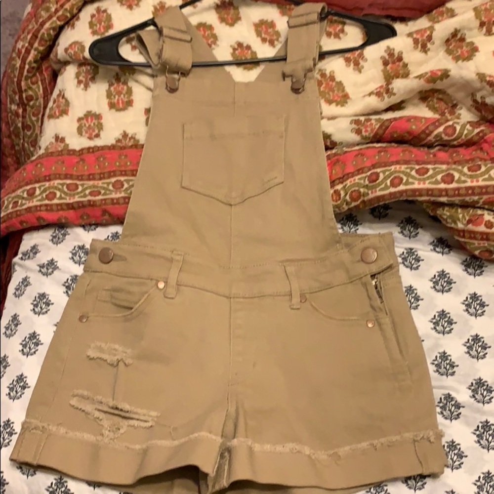 Tan overall Shorts!